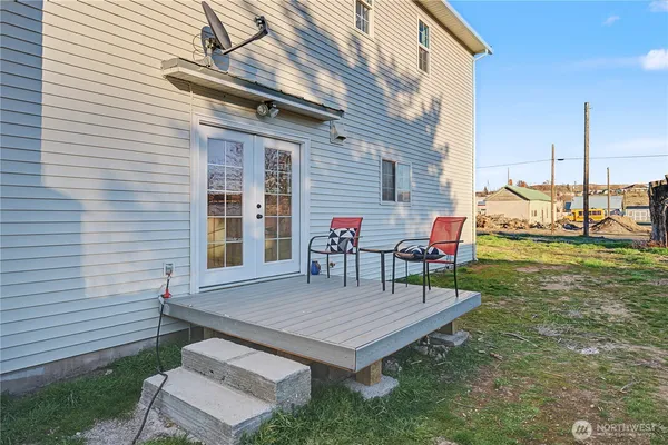 $329,950 | 225 South D Street, Washtucna, WA 99371