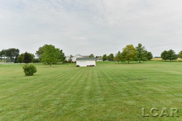 1048 West Russell Road Tecumseh, MI 49286 - Photo 4 of 37 31303917-3.JPG