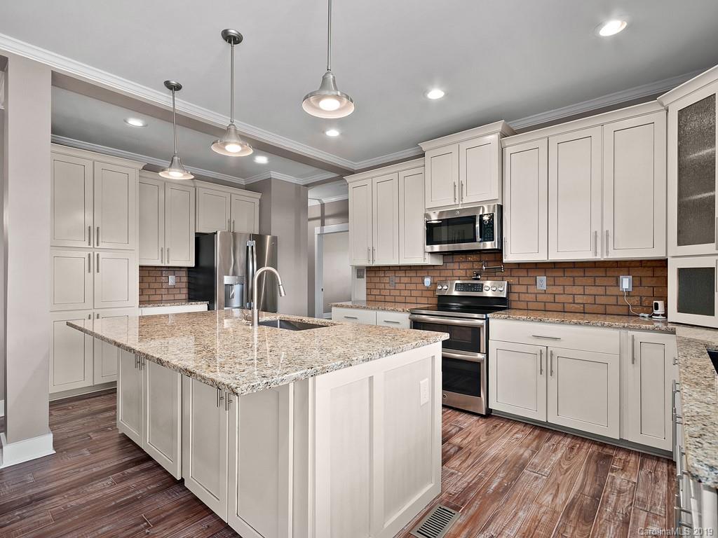 615 Newfound Road Leicester, NC 28748 - Photo 11 of 26