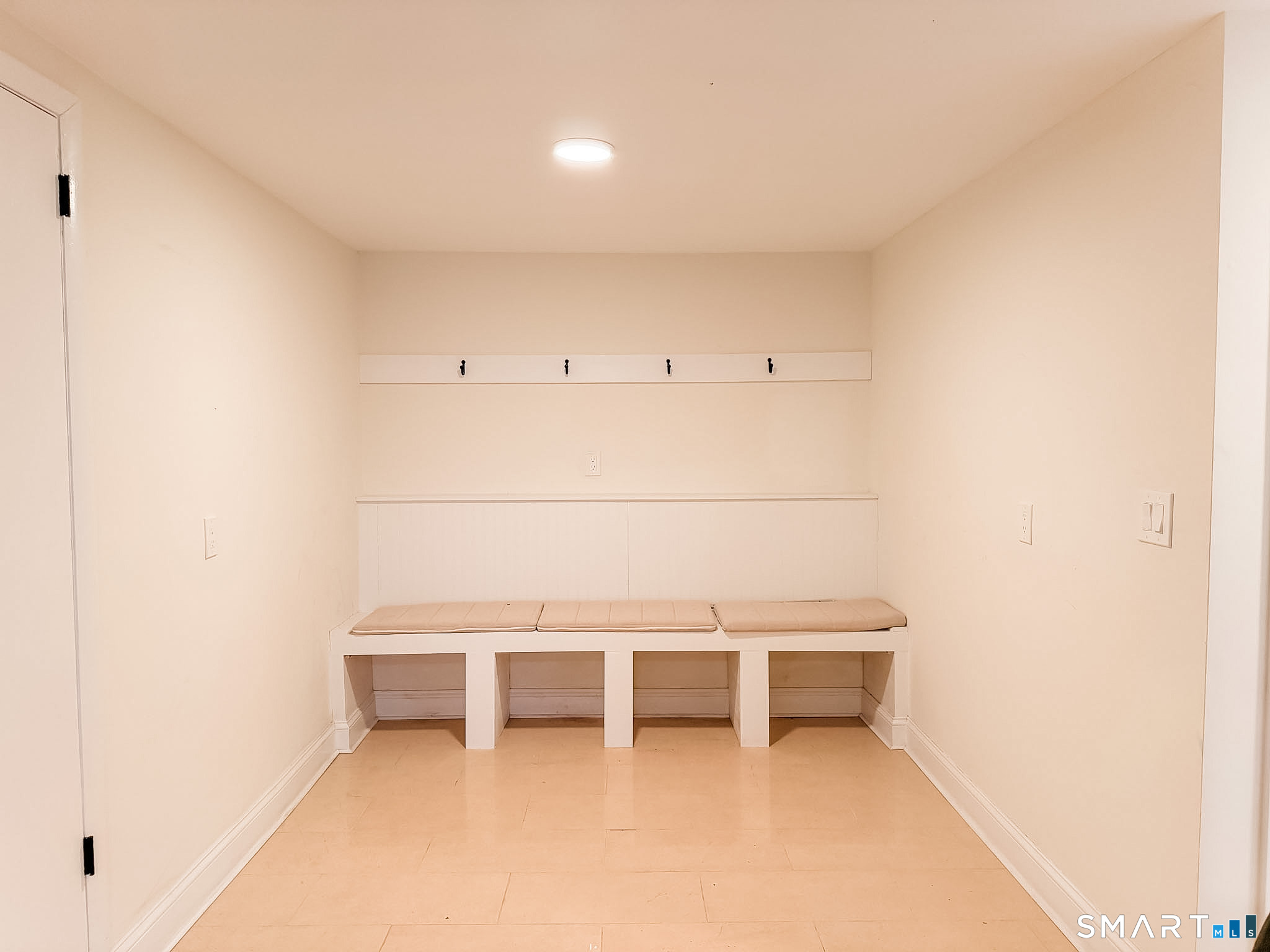 33 Forest Avenue Groton, CT 06355 - Photo 22 of 38