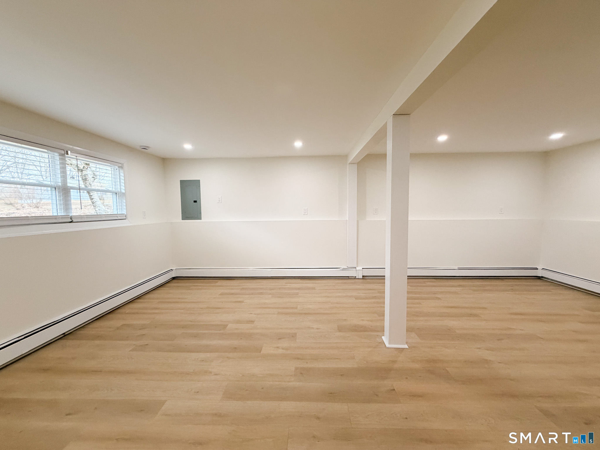 33 Forest Avenue Groton, CT 06355 - Photo 24 of 38