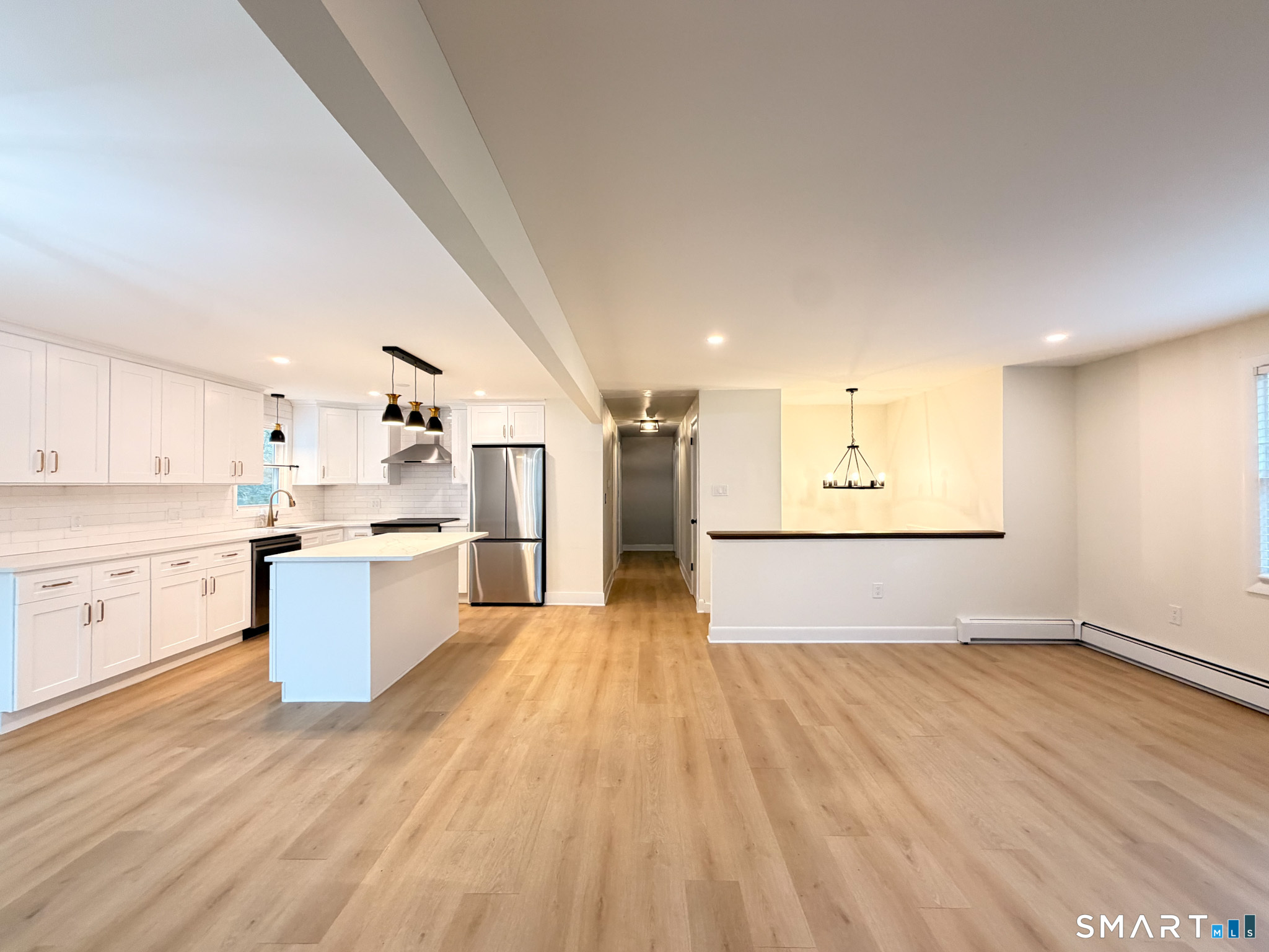 33 Forest Avenue Groton, CT 06355 - Photo 6 of 38