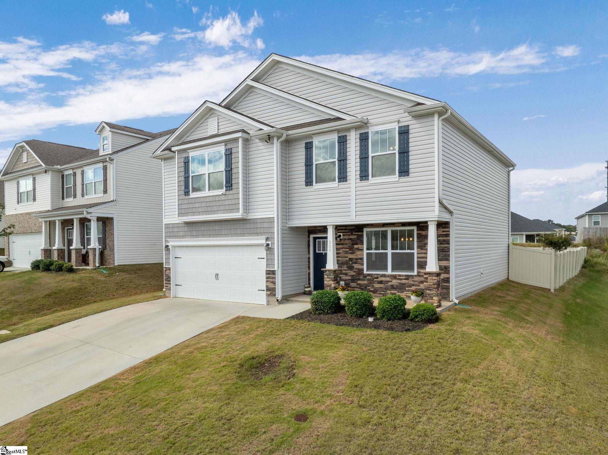 207 Rockway Road Simpsonville, SC 29680 - Photo 3 of 41