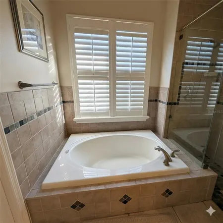 $3,200 | 18027 Palm Breeze Drive, Tampa, FL 33647