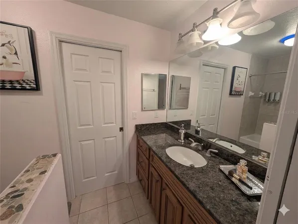 $3,200 | 18027 Palm Breeze Drive, Tampa, FL 33647