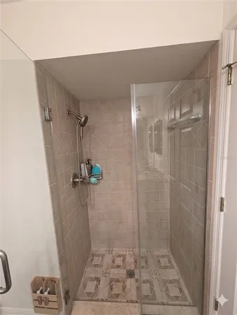 $3,200 | 18027 Palm Breeze Drive, Tampa, FL 33647