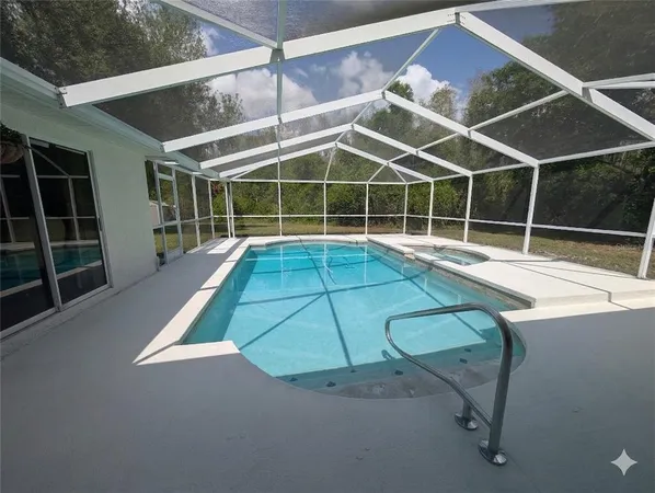 $3,200 | 18027 Palm Breeze Drive, Tampa, FL 33647