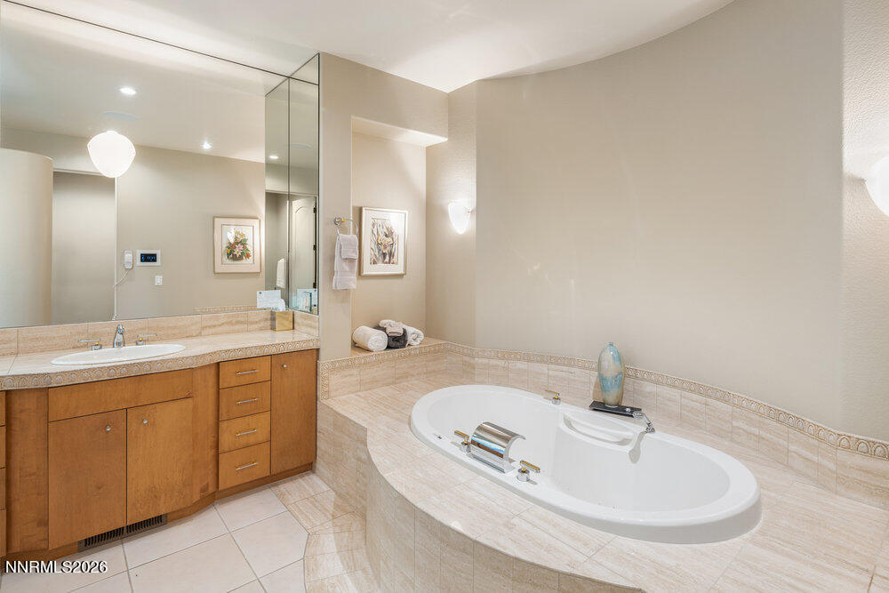 6065 Lake Geneva Drive Reno, NV 89511 - Photo 9 of 101 016_dsc05514_464