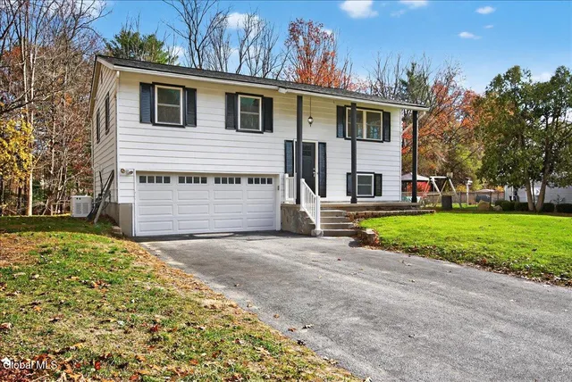 $2,950 | 12 Kristan Drive, Milton, NY 12020