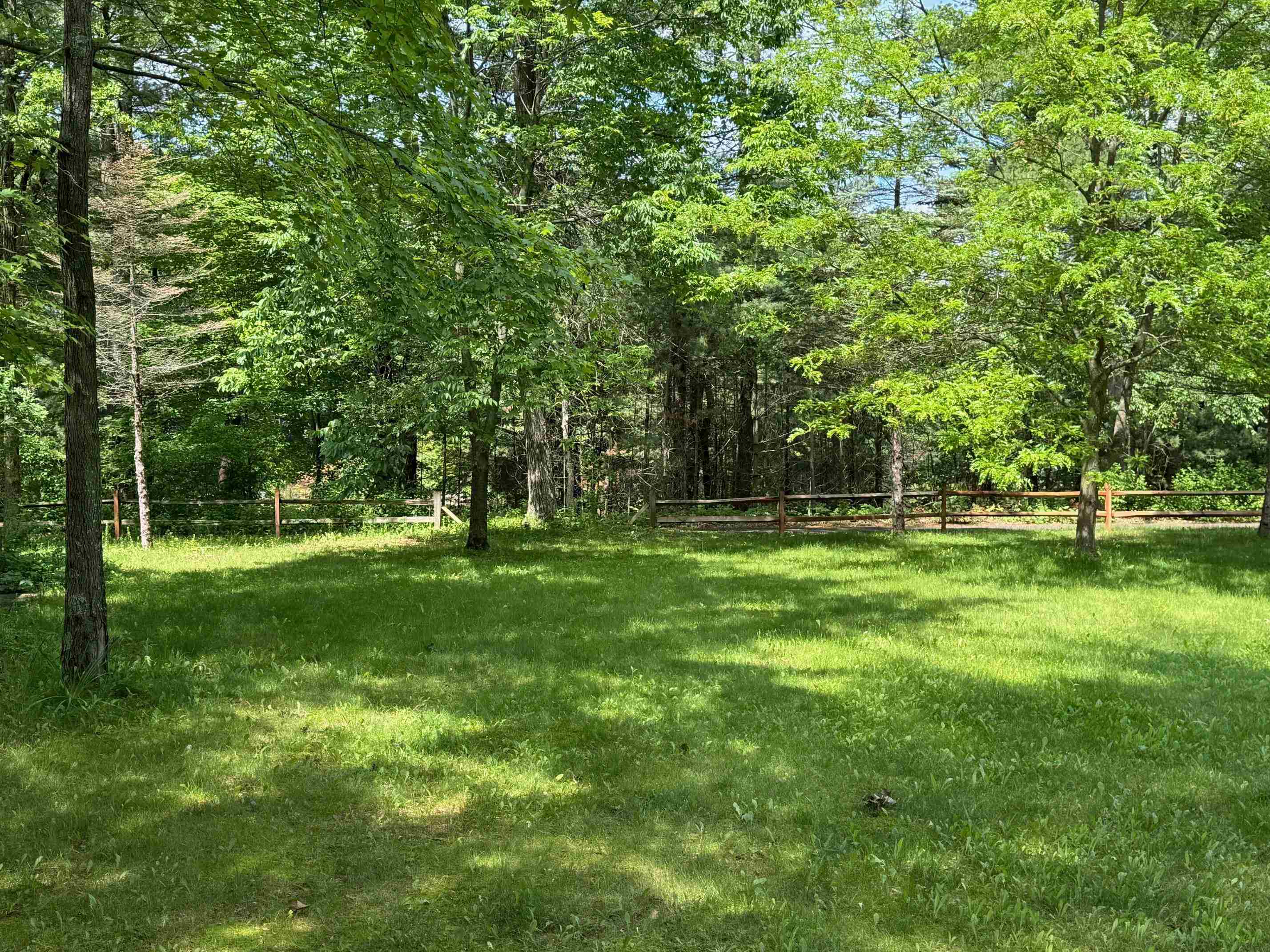 129 Lake Shore Drive Wisconsin Dells, WI 53965 - Photo 3 of 6