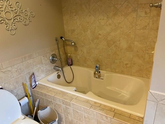 748 Canyon Road Indianapolis, IN 46217 - Photo 23 of 41 Gallery Image 23