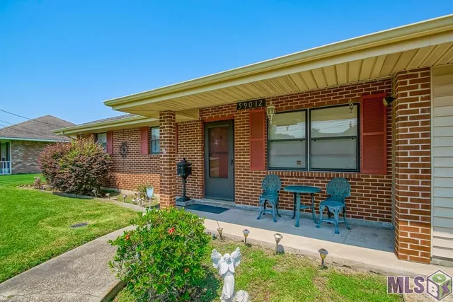 $184,600 | 59012 Obier Street, Plaquemine, LA 70764