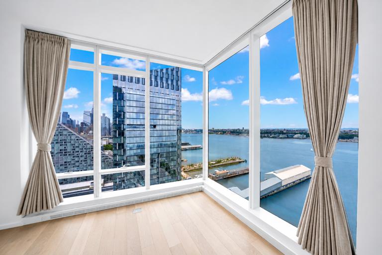 30 Riverside Boulevard, Unit 29J Manhattan, NY 10069 - Photo 1 of 17 Photo 1
