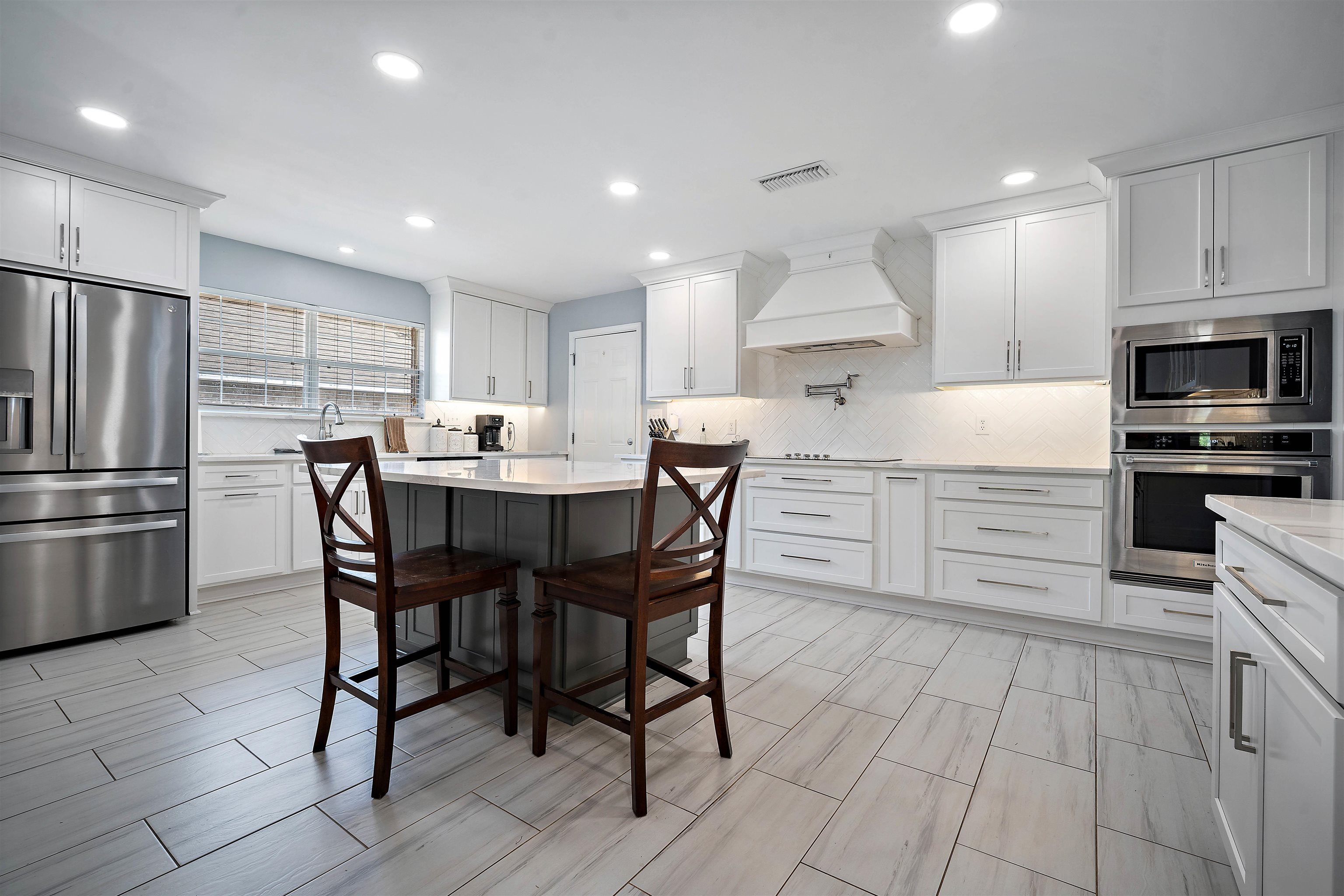 10713 Rigby Drive Mobile, AL 36695 - Photo 9 of 35 Kitchen
