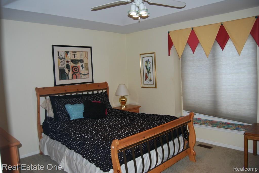 5765 Kirkridge Trail Rochester, MI 48306 - Photo 15 of 23 Bedroom #2