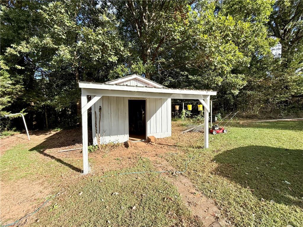 1517 Buffalo Road Sandy Ridge, NC 27046 - Photo 24 of 38