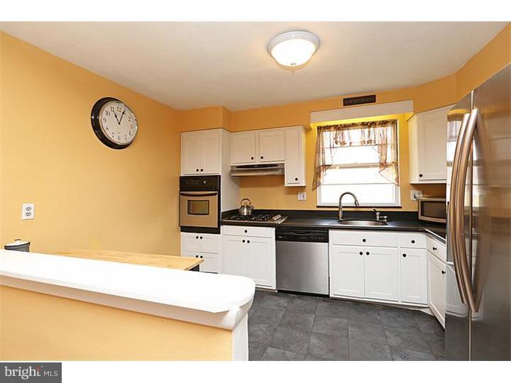 546 Wanamaker Road Jenkintown, PA 19046 - Photo 6 of 20 Gallery Image 6