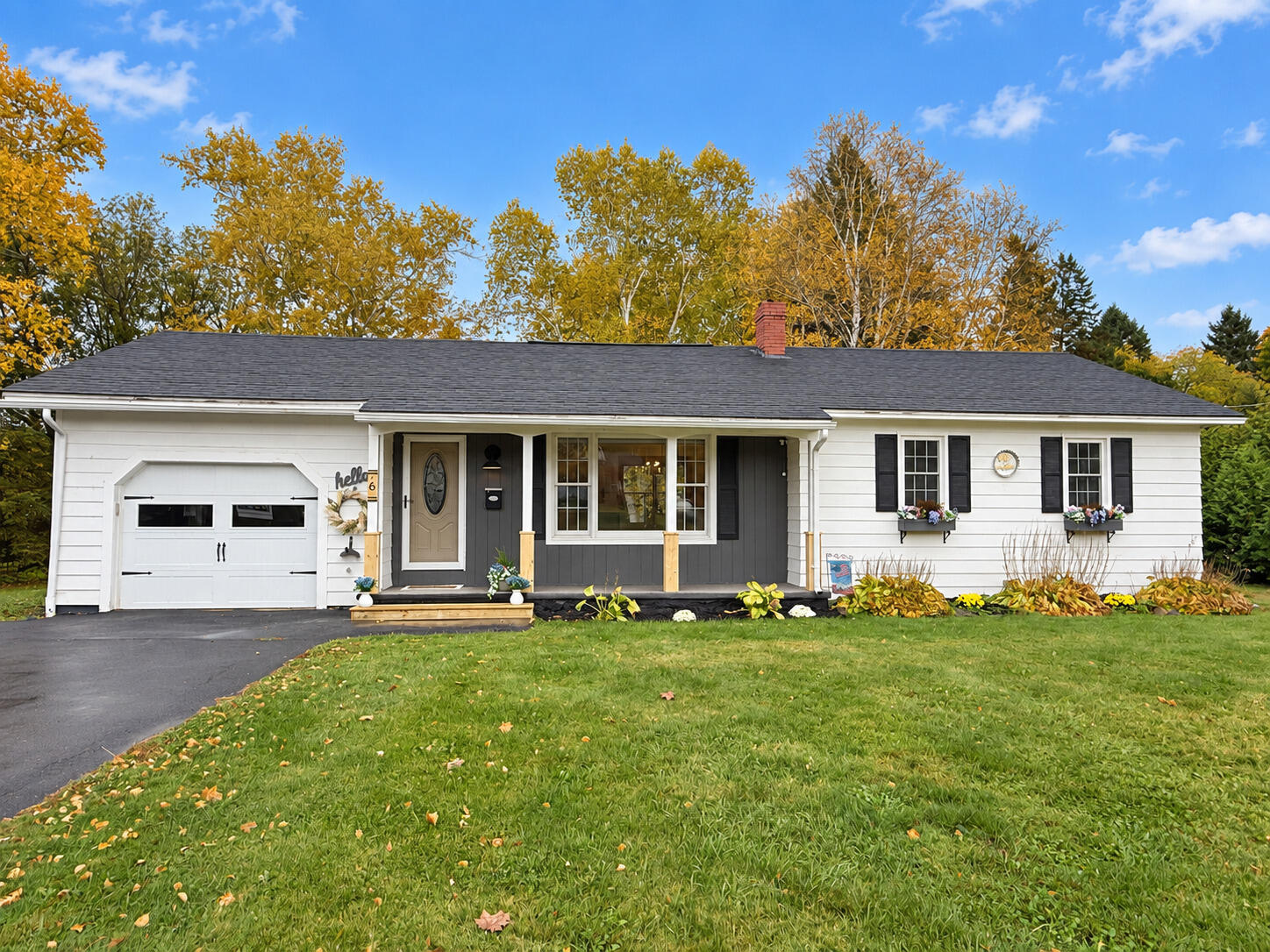 6 Alfred Street Houlton, ME 04730 - Photo 1 of 34 1