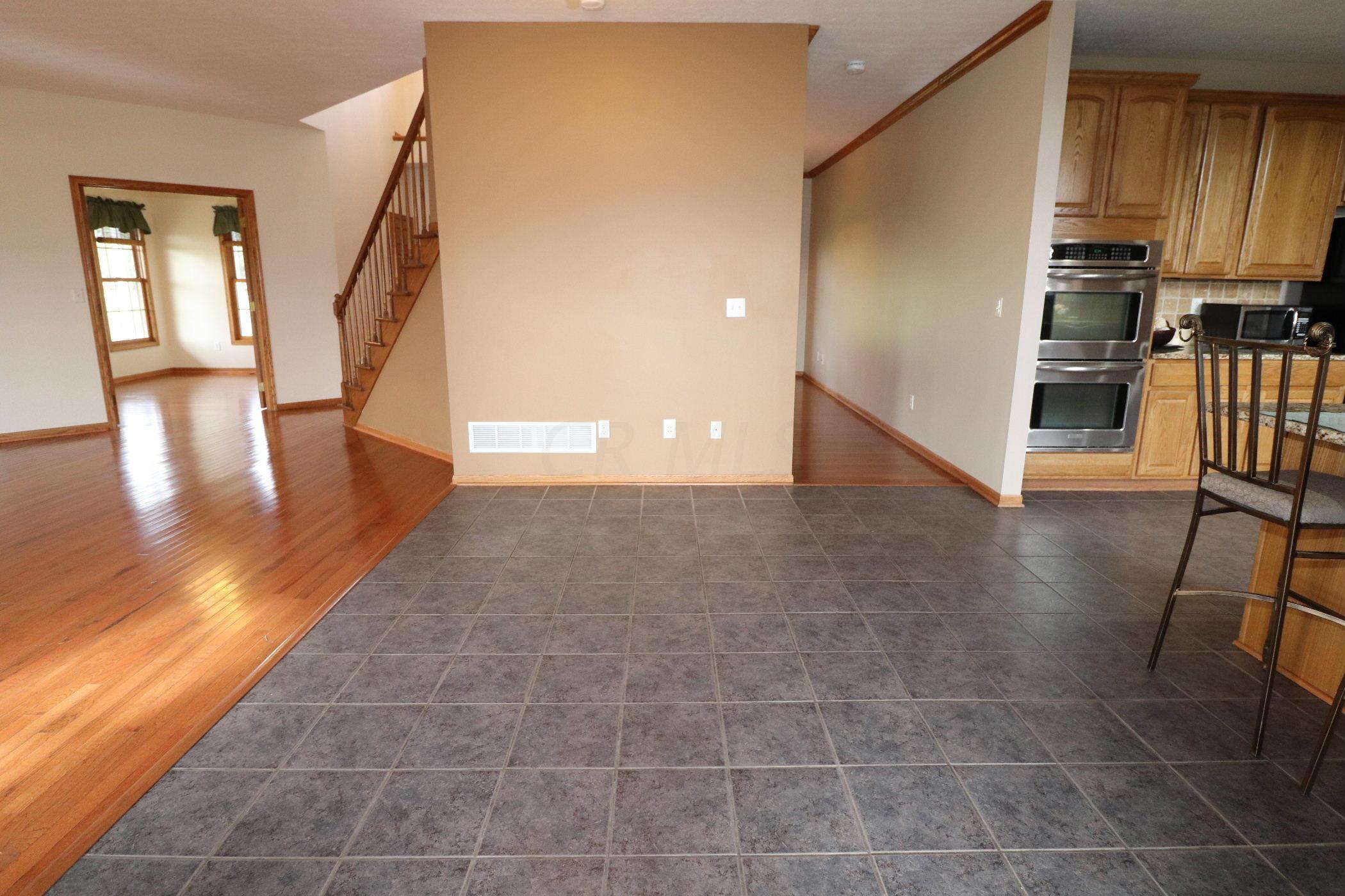 8411 Roberts Road Hilliard, OH 43026 - Photo 16 of 81 Gallery Image 16