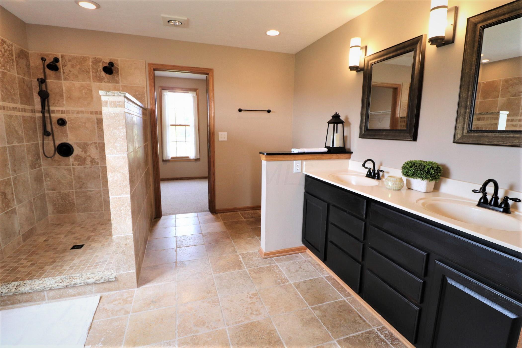 8411 Roberts Road Hilliard, OH 43026 - Photo 34 of 81 Gallery Image 34