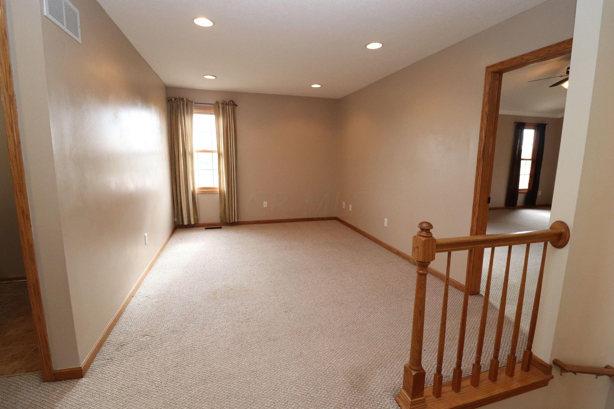 8411 Roberts Road Hilliard, OH 43026 - Photo 45 of 81 Gallery Image 45