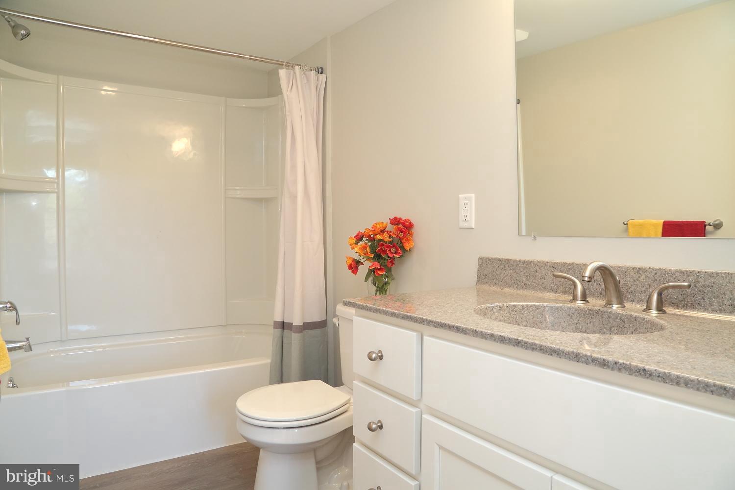 985 Maple Street Lititz, PA 17543 - Photo 11 of 23