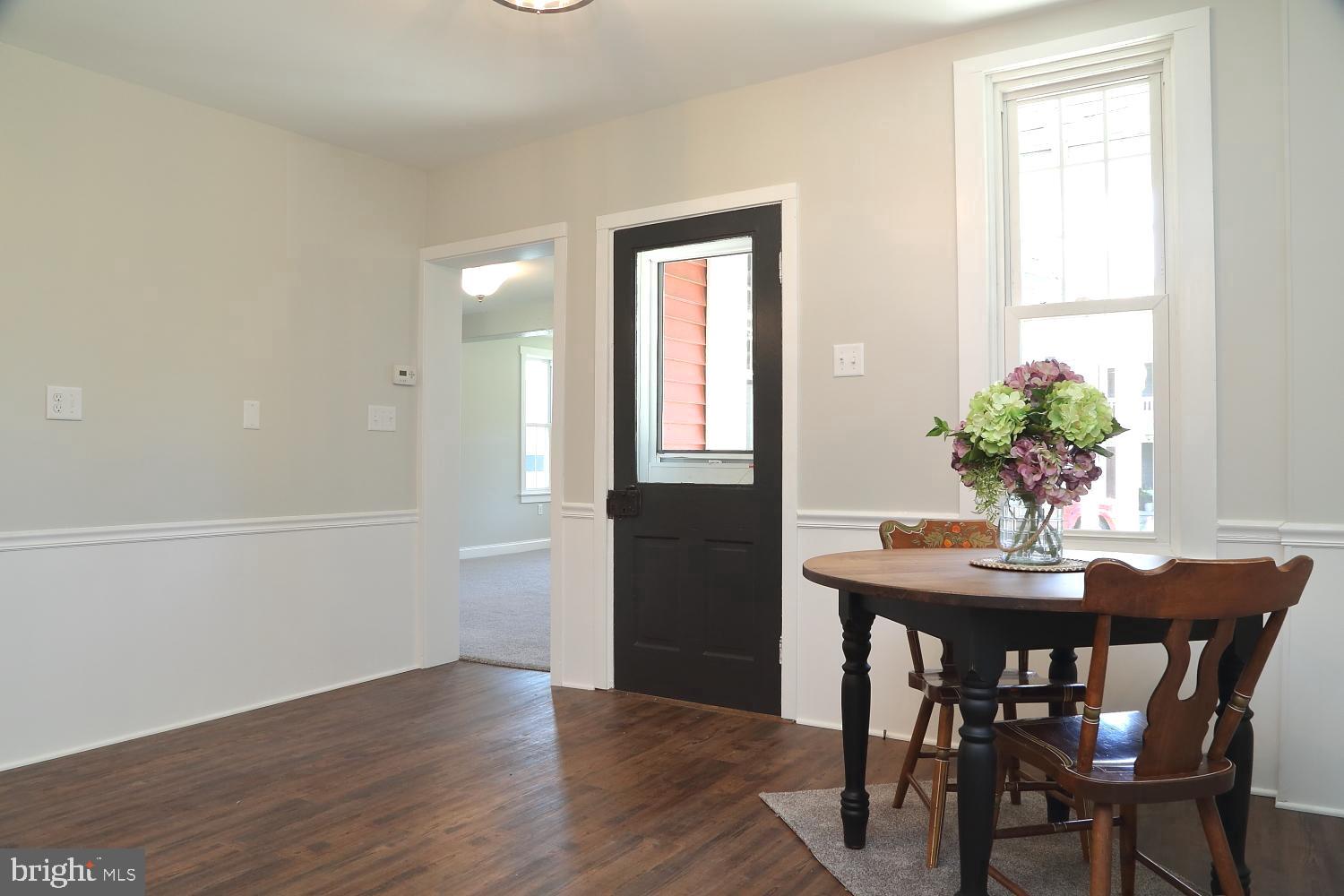 985 Maple Street Lititz, PA 17543 - Photo 5 of 23