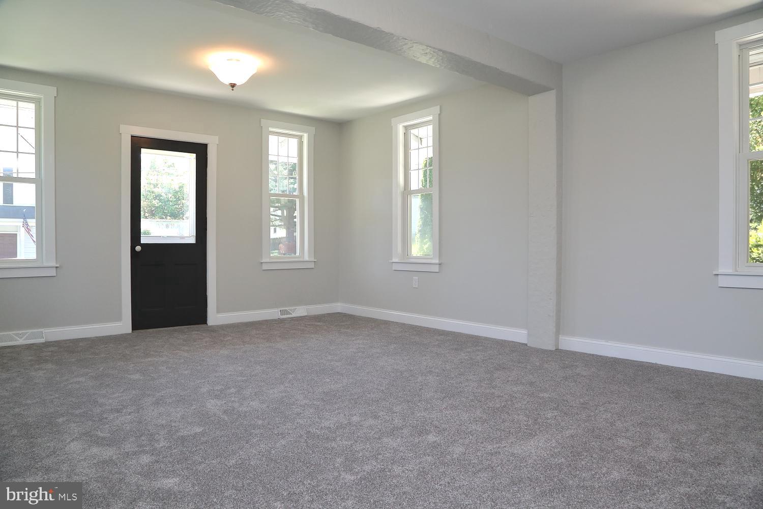 985 Maple Street Lititz, PA 17543 - Photo 9 of 23
