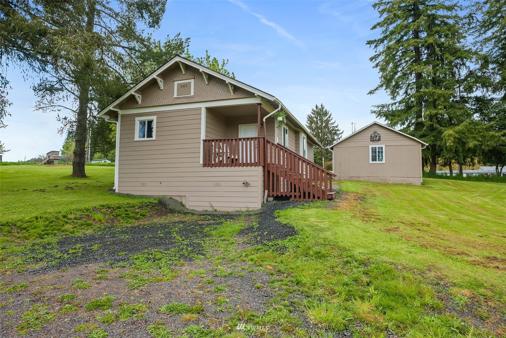 2325 A Street Raymond, WA 98577 - Photo 1 of 18 Gallery Image 1