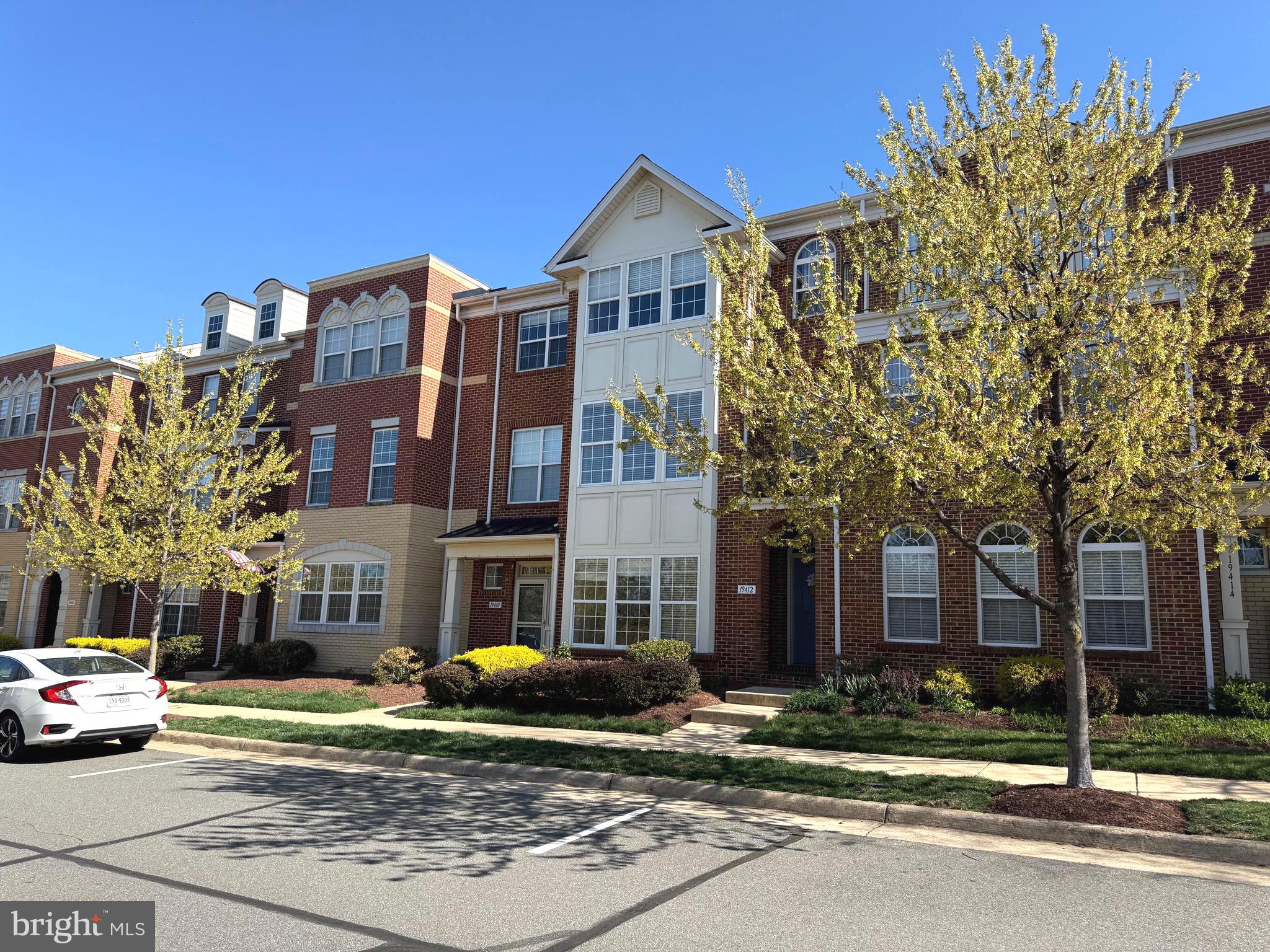 19410 Front Street Leesburg, VA 20176 - Photo 3 of 58