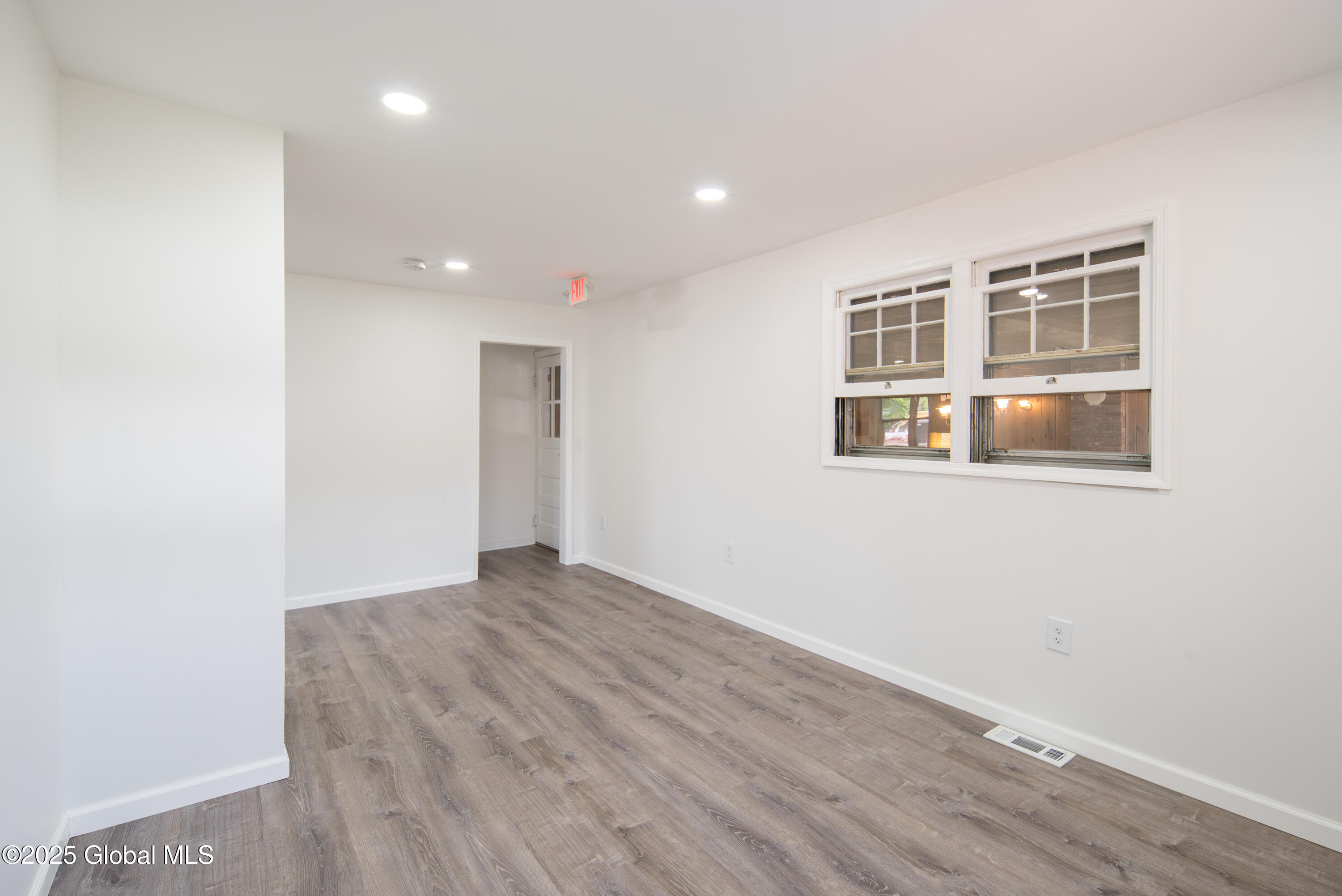 135 Freemans Bridge Road Glenville, NY 12302 - Photo 15 of 54 016