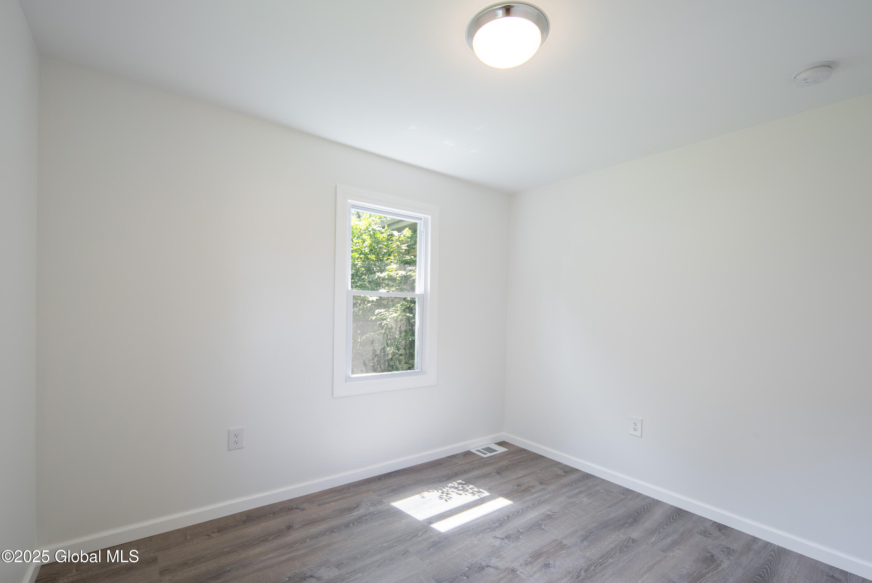 135 Freemans Bridge Road Glenville, NY 12302 - Photo 20 of 60 020