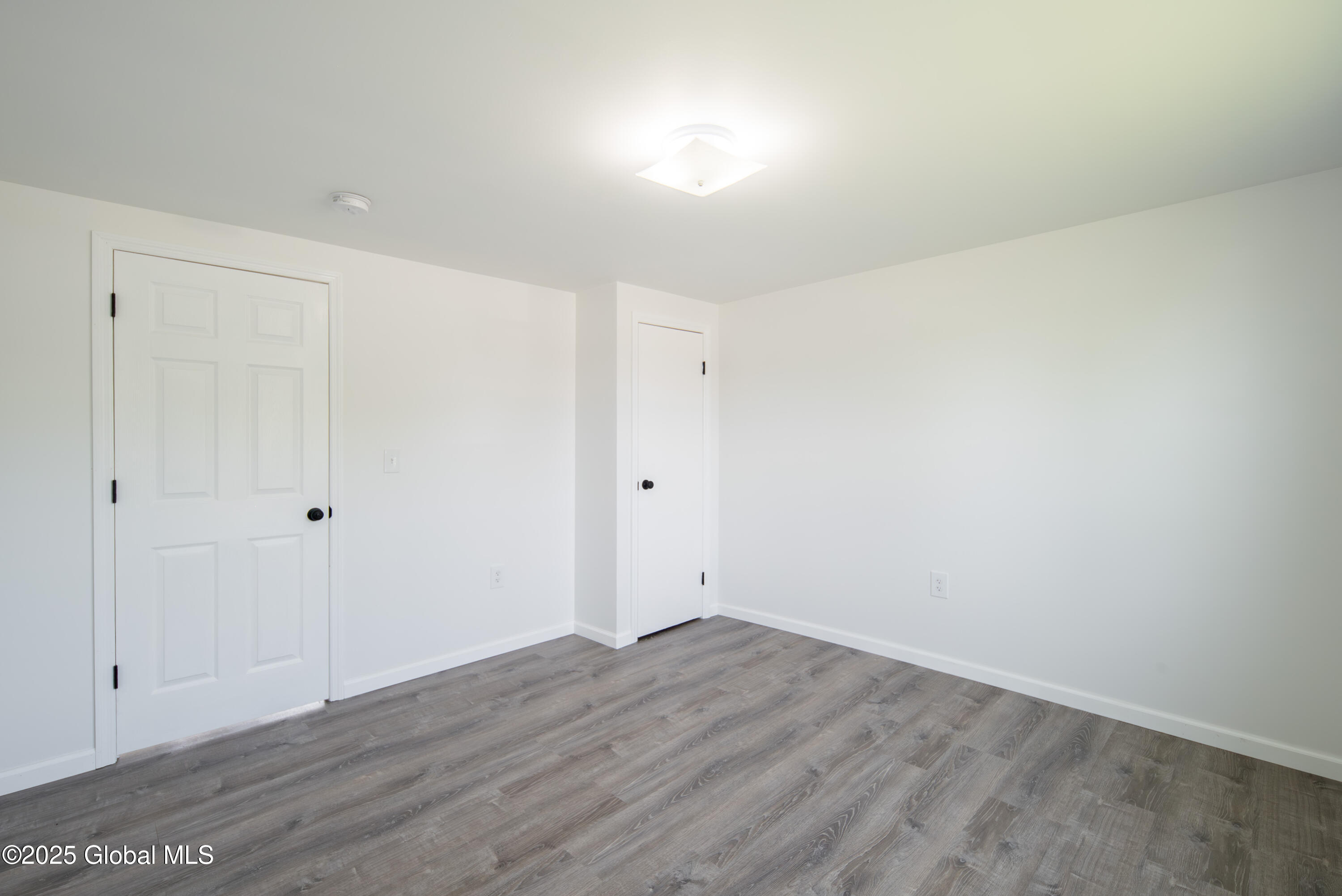 135 Freemans Bridge Road Glenville, NY 12302 - Photo 30 of 54 031