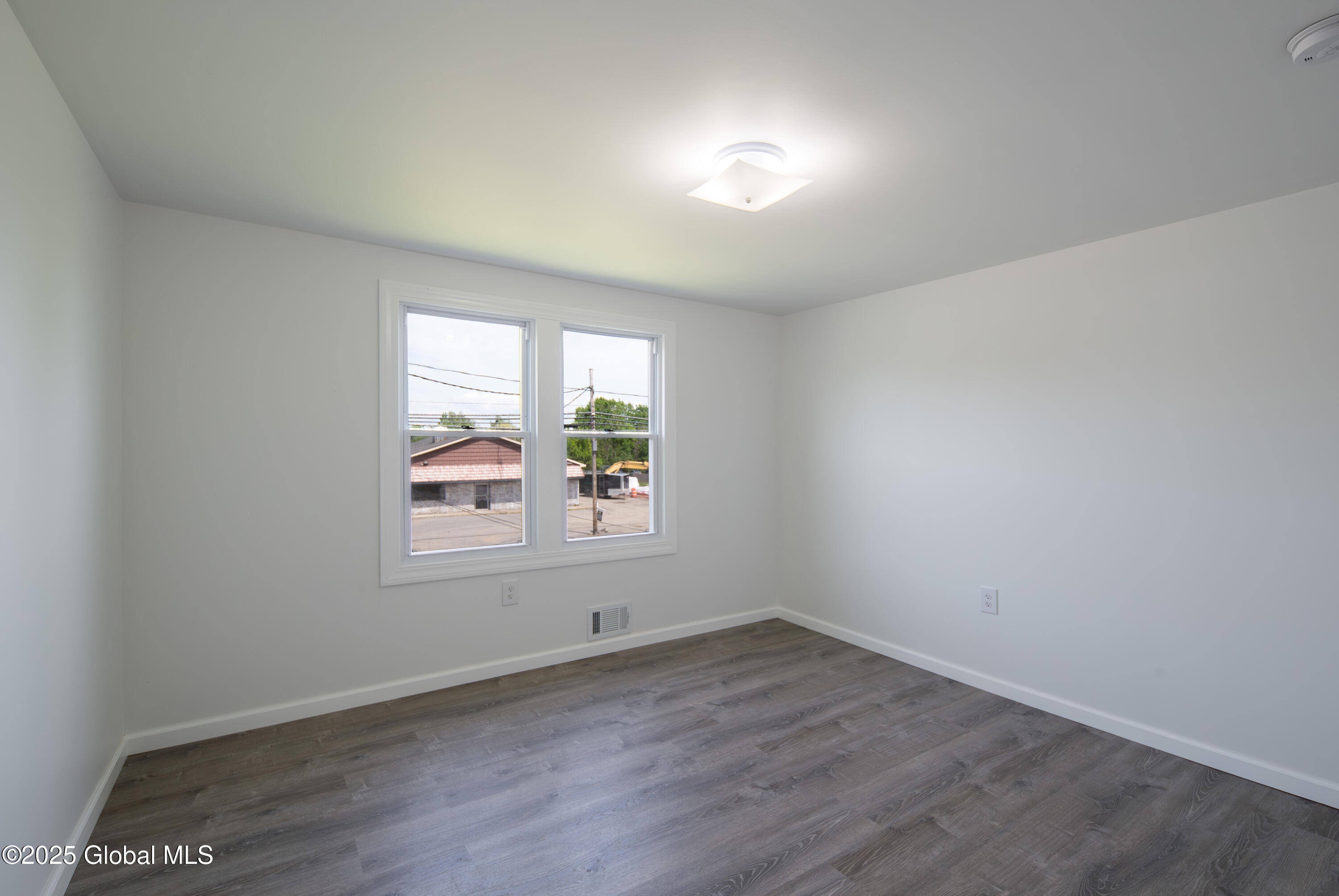 135 Freemans Bridge Road Glenville, NY 12302 - Photo 31 of 54 032