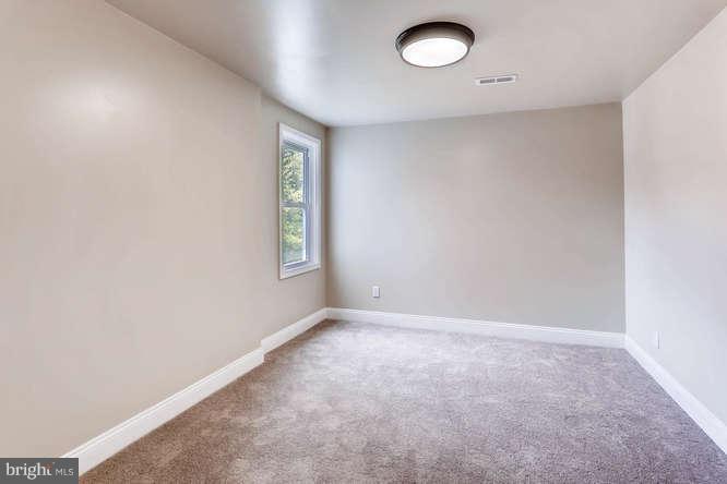 4876 Mountain Road Pasadena, MD 21122 - Photo 20 of 27 Bedroom