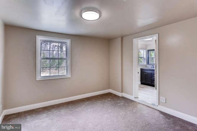 4876 Mountain Road Pasadena, MD 21122 - Photo 21 of 27 Bedroom