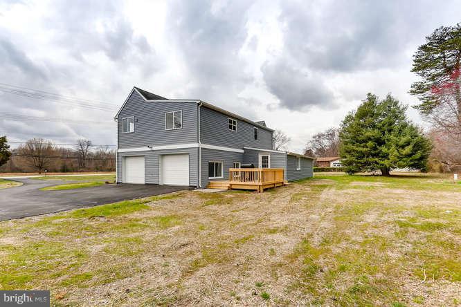 4876 Mountain Road Pasadena, MD 21122 - Photo 24 of 27 Exterior (Rear)