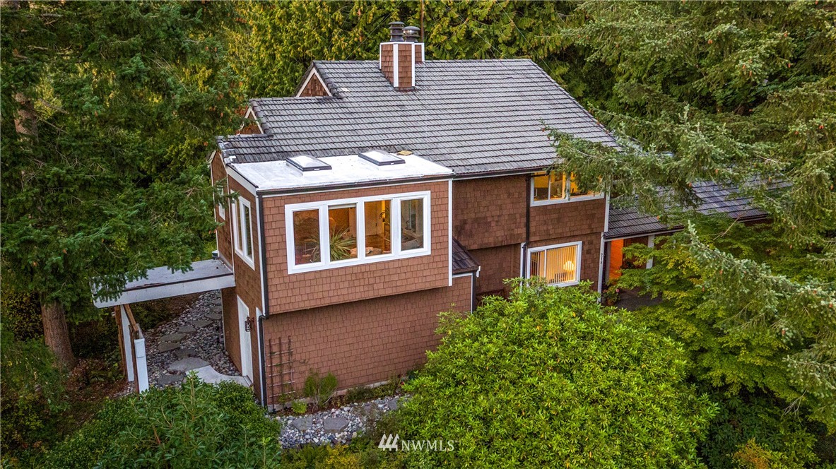 218 Chuckanut Point Road Bellingham, WA 98229 - Photo 2 of 25