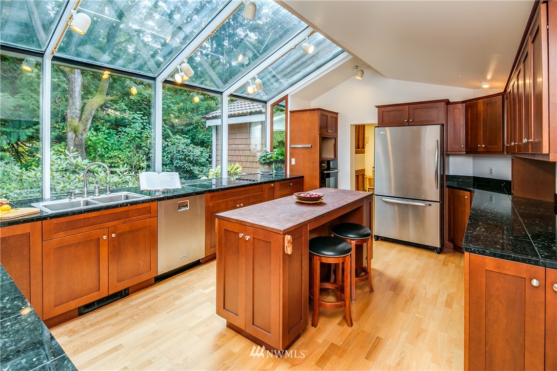 218 Chuckanut Point Road Bellingham, WA 98229 - Photo 8 of 25