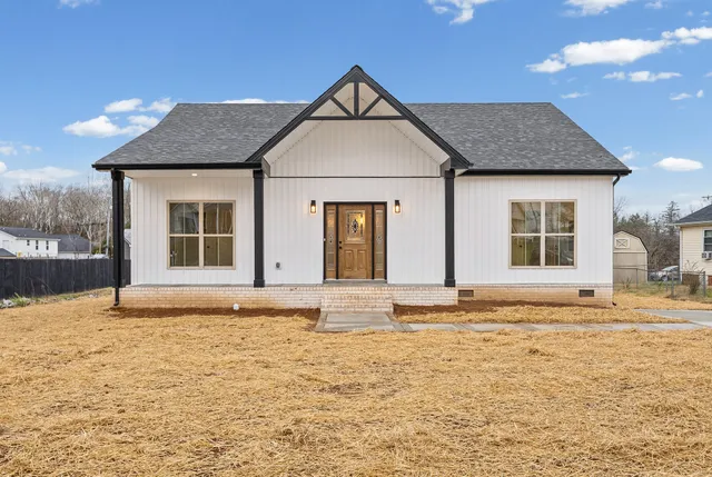 $344,900 | 985 Long Beech Drive, Clarksville, TN 37042