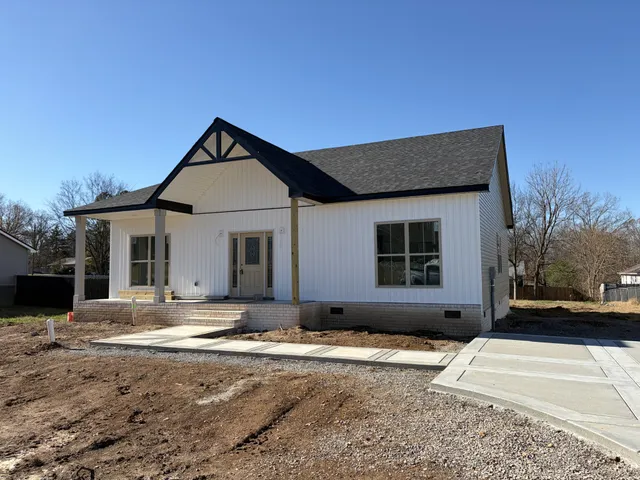 $344,900 | 985 Long Beech Drive, Clarksville, TN 37042