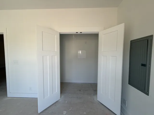 $344,900 | 985 Long Beech Drive, Clarksville, TN 37042