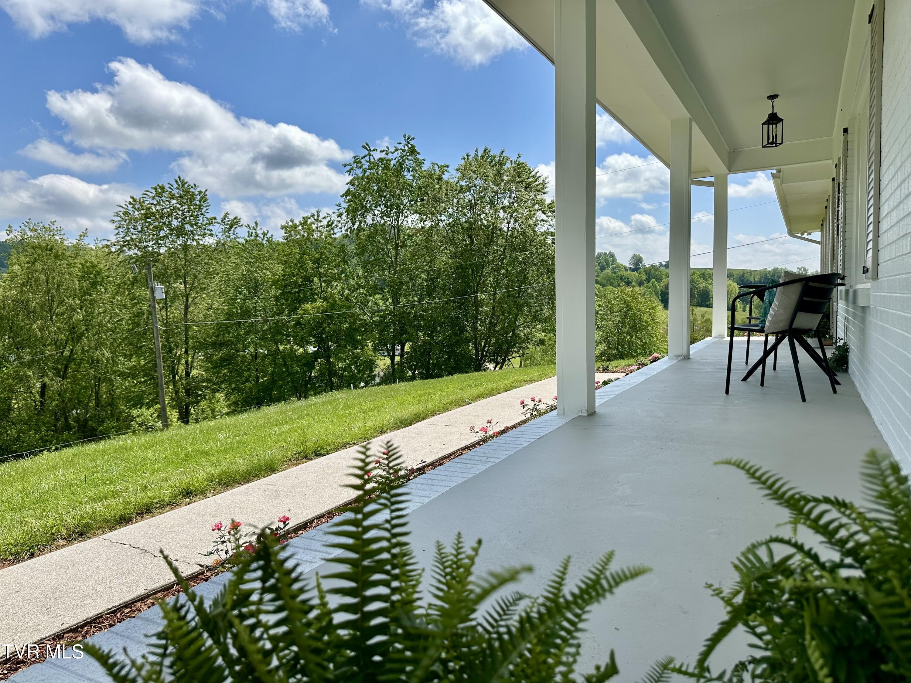 8467 Rich Valley Road Bristol, VA 24202 - Photo 16 of 63 IMG_8857