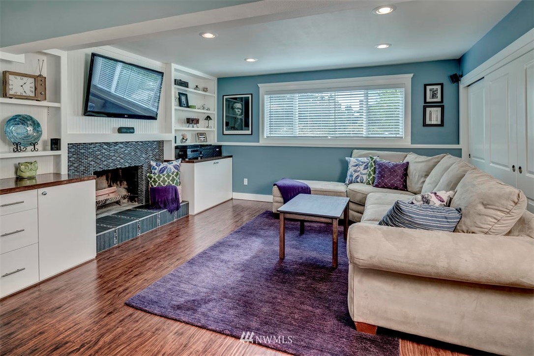11828 Northeast 155th Street Bothell, WA 98011 - Photo 18 of 23 Gallery Image 18