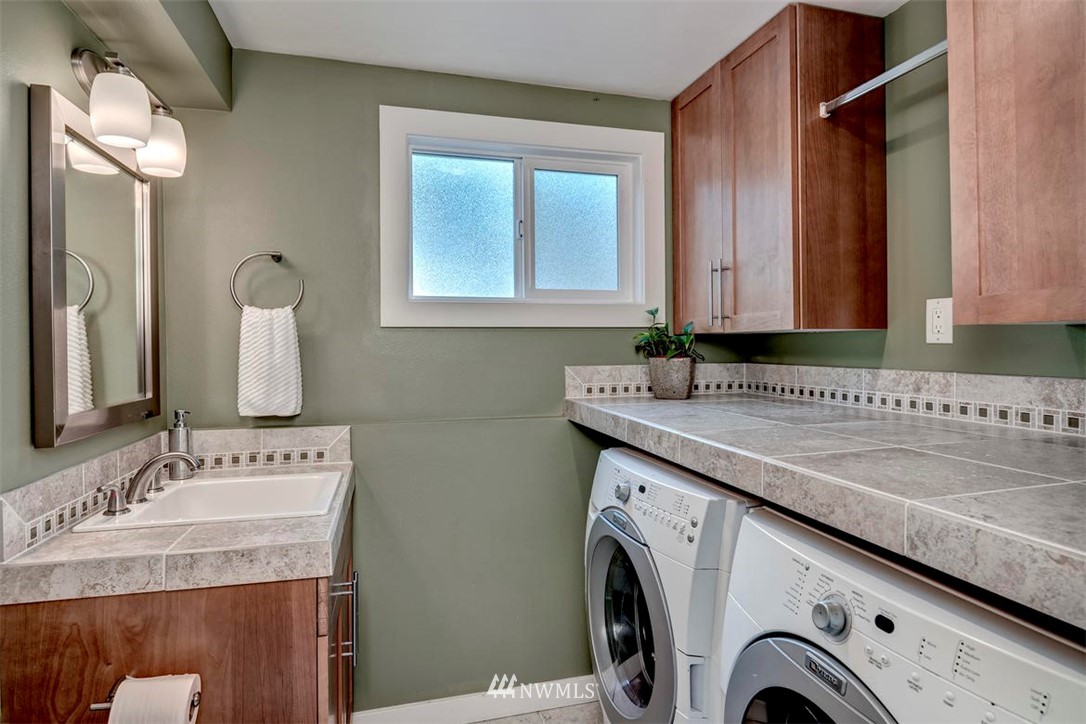 11828 Northeast 155th Street Bothell, WA 98011 - Photo 20 of 23 Gallery Image 20