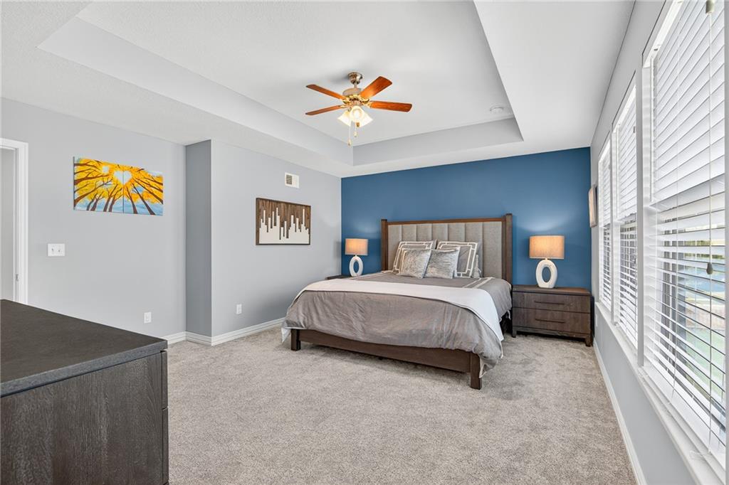 117 South Westglen Drive Raymore, MO 64083 - Photo 14 of 38