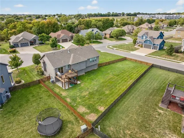 $390,000 | 117 South Westglen Drive, Raymore, MO 64083