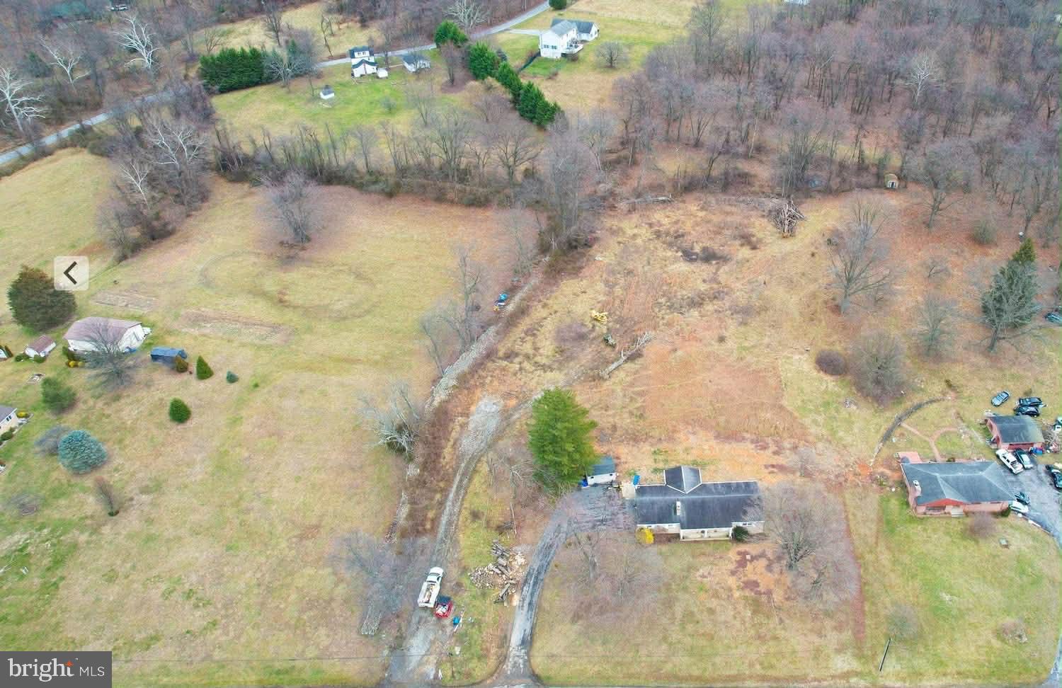 21457 Greenbrier Road Boonsboro, MD 21713 - Photo 27 of 33 a vase of flowers sitting on a table