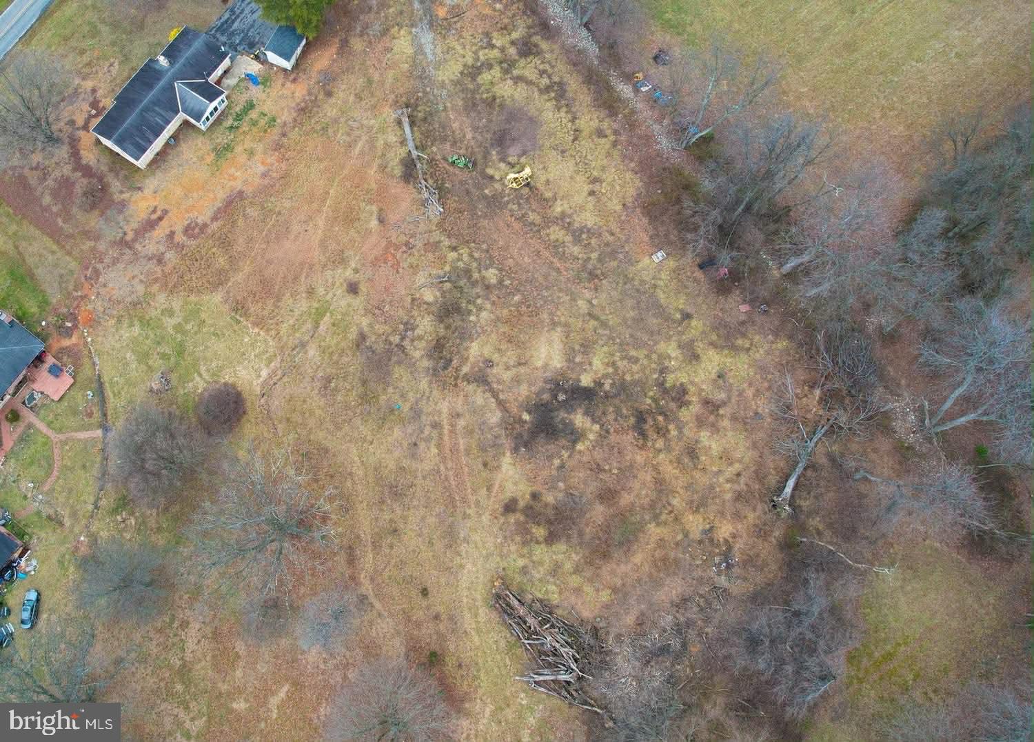21457 Greenbrier Road Boonsboro, MD 21713 - Photo 30 of 33 a close up of a white marble wall