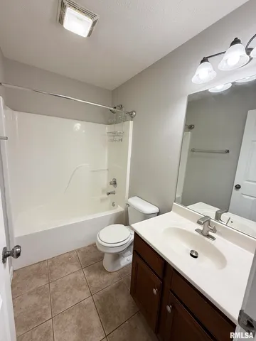 $2,499 | 2119 West Miners Drive, Dunlap, IL 61525